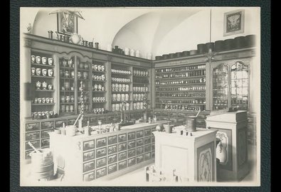 Deutsches_Museum._Ausstellungsraum_Historische_Apo