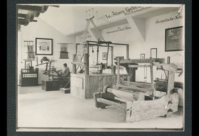 Deutsches_Museum._Ausstellungsraum_Weben_und_Spinn
