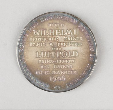 Medaille_zur_Grundsteinlegung_am_13._November_1906