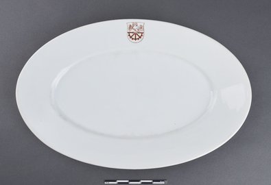 Servierplatte_mit_Museumseule